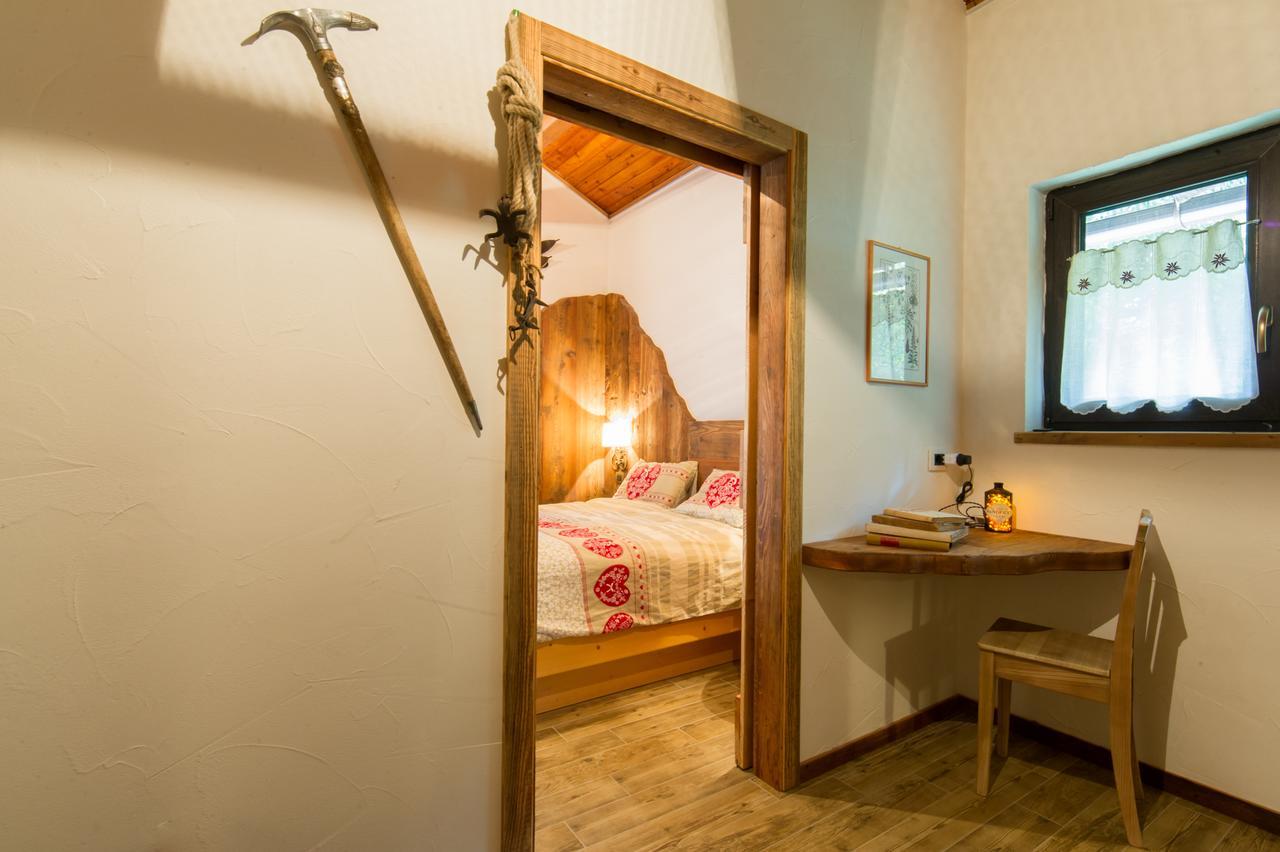 B/B La Locanda Delle Pulci Mezzana  Bagian luar foto